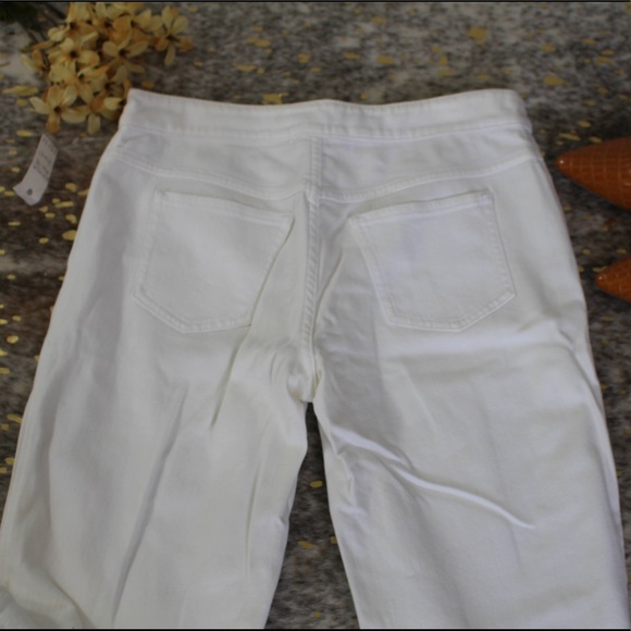 ESCADA JEANS. - Picture 3 of 8